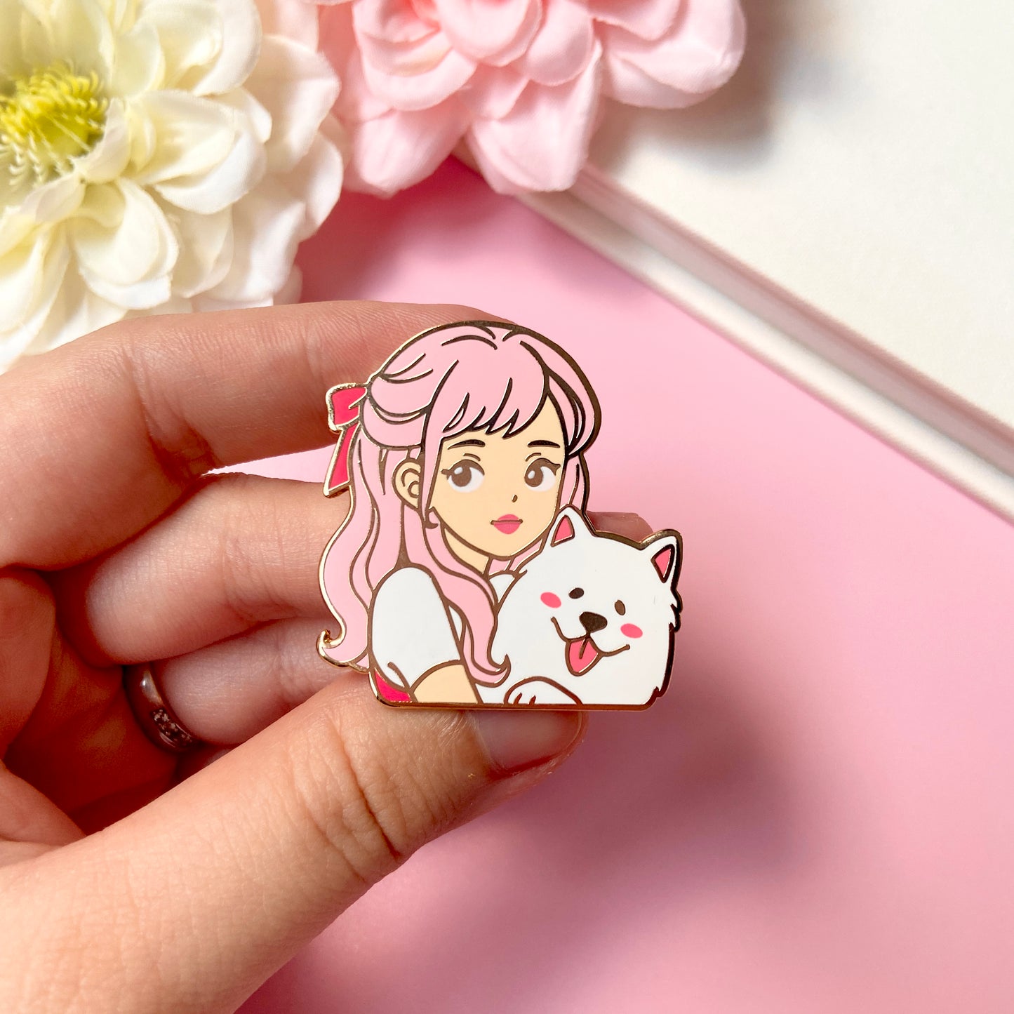 Dreamy Samoyed Pin